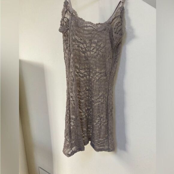 Like new Free People Intimately Tan Lace Spaghetti Strap Cami Small - Picture 3 of 3